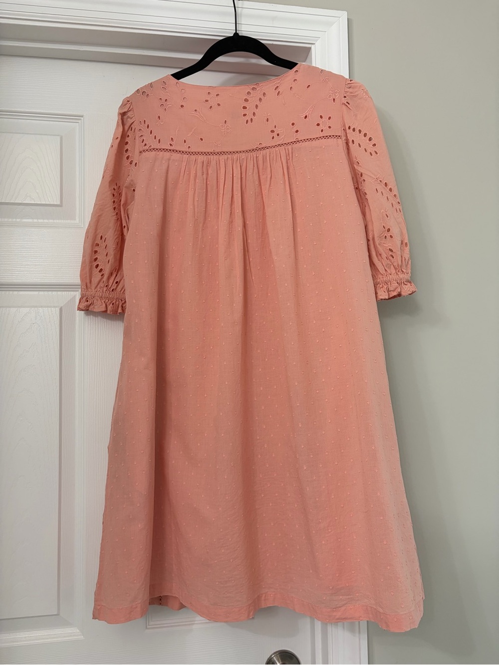 Women’s Peach Eyelet Puff-Sleeve Dress - Picture 3 of 3